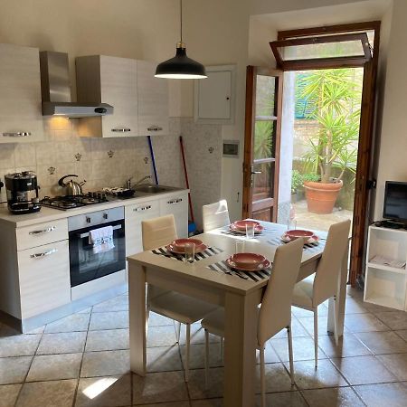 Great Studio Apartment In The Heart Of كياني المظهر الخارجي الصورة