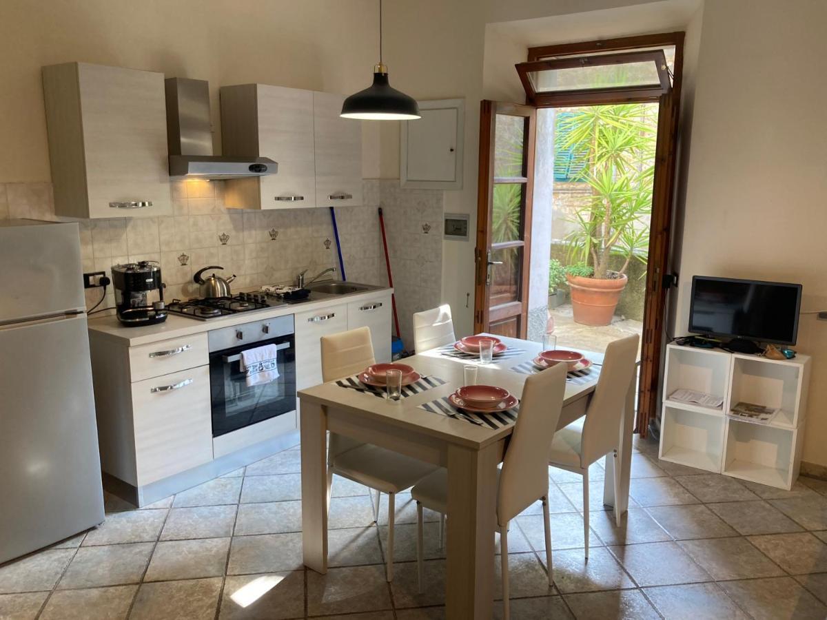 Great Studio Apartment In The Heart Of كياني المظهر الخارجي الصورة